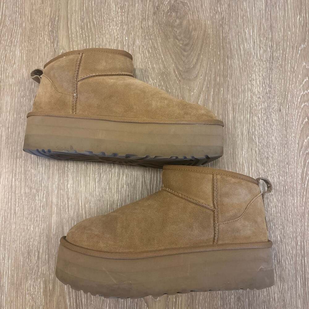 UGG Classic Ultra Mini Platform Boots Chestnut Size US 10